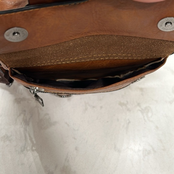 Weixer Crossbody Men’s Shoulder Bag Vintage Leather Vertical Hand Business NWOT - Picture 8 of 16